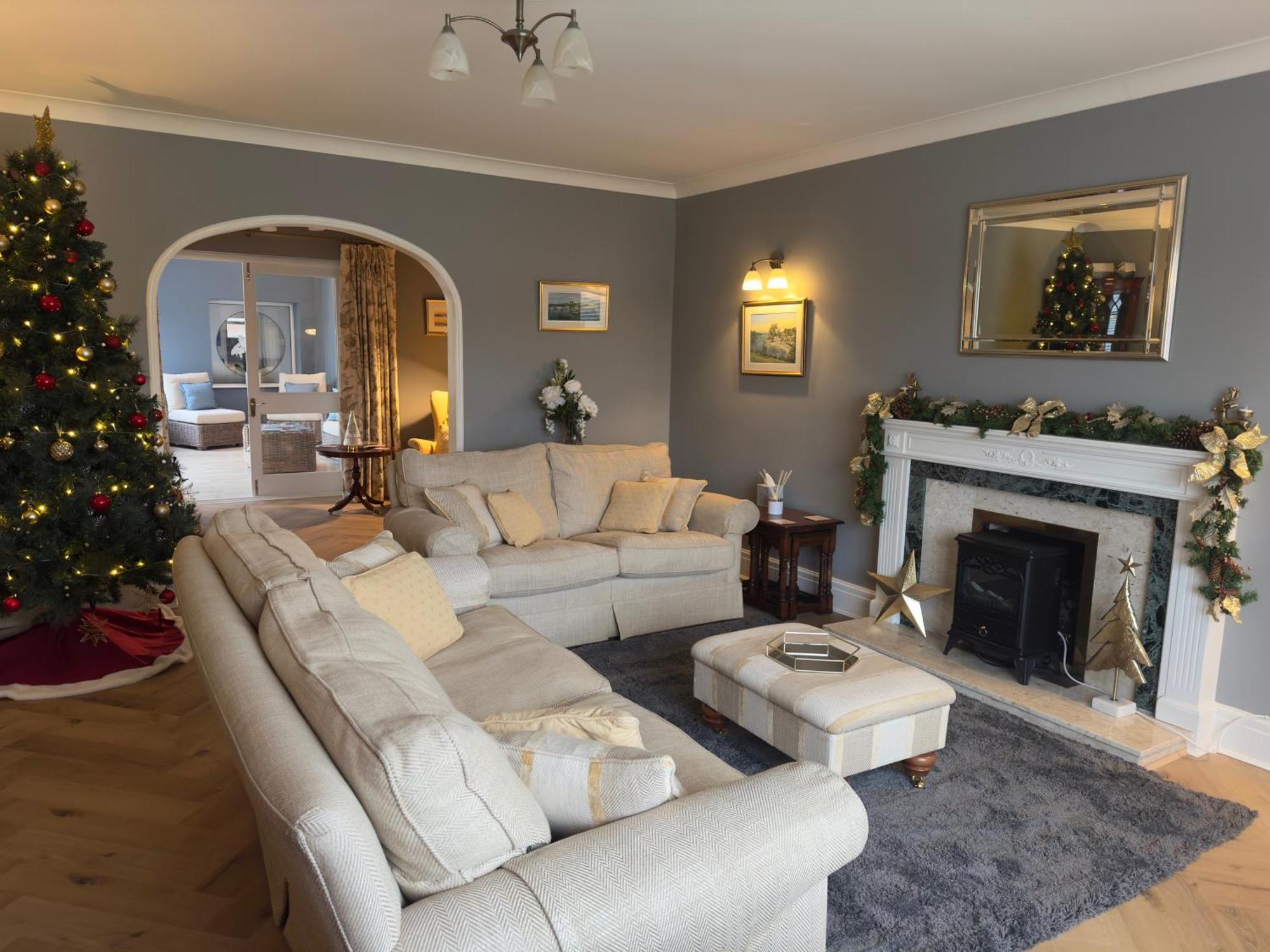 Vast, Elegant Home With Indoor Pool & Sauna Near Popular Golf Course Kington  Zewnętrze zdjęcie