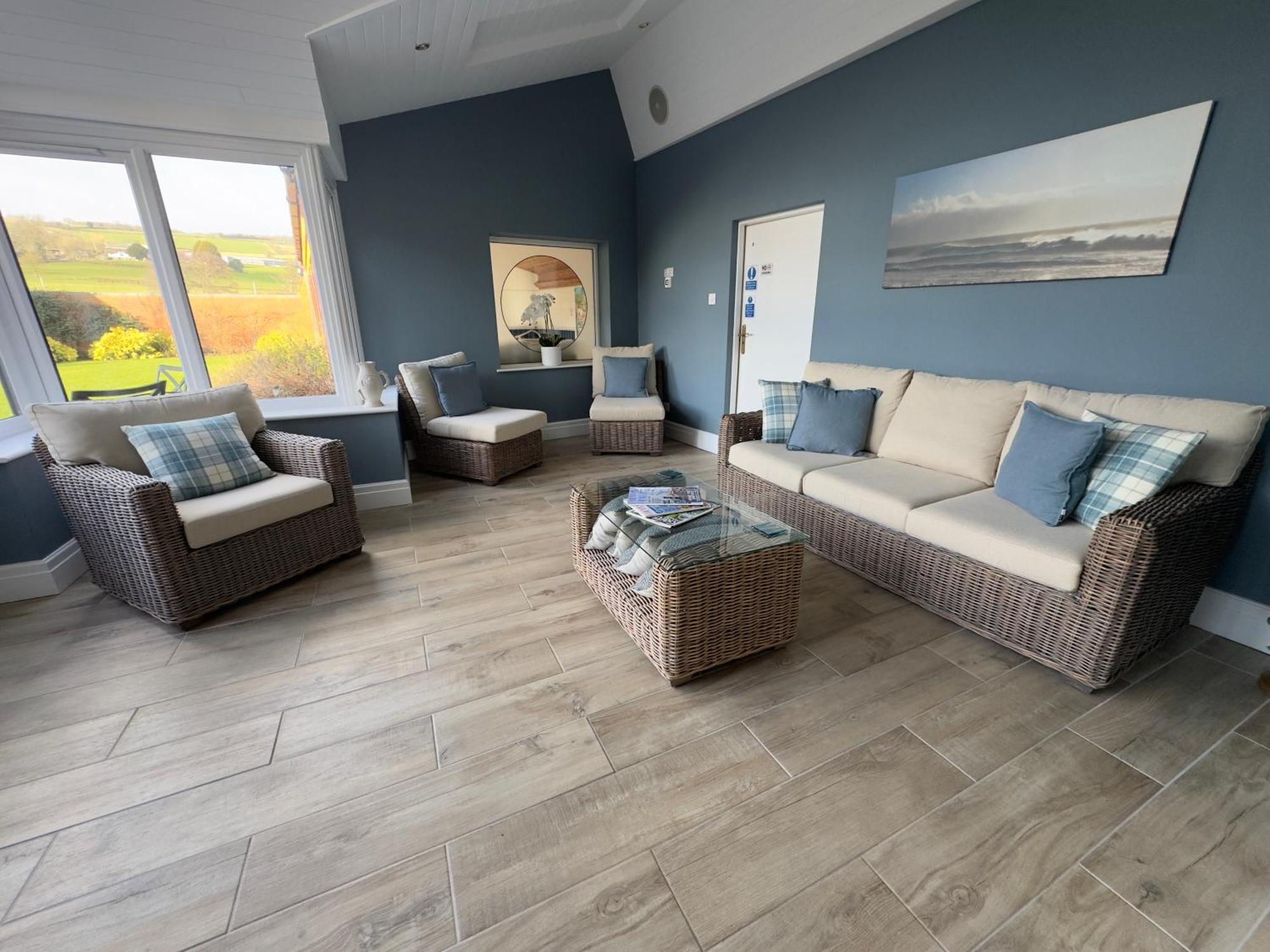 Vast, Elegant Home With Indoor Pool & Sauna Near Popular Golf Course Kington  Zewnętrze zdjęcie